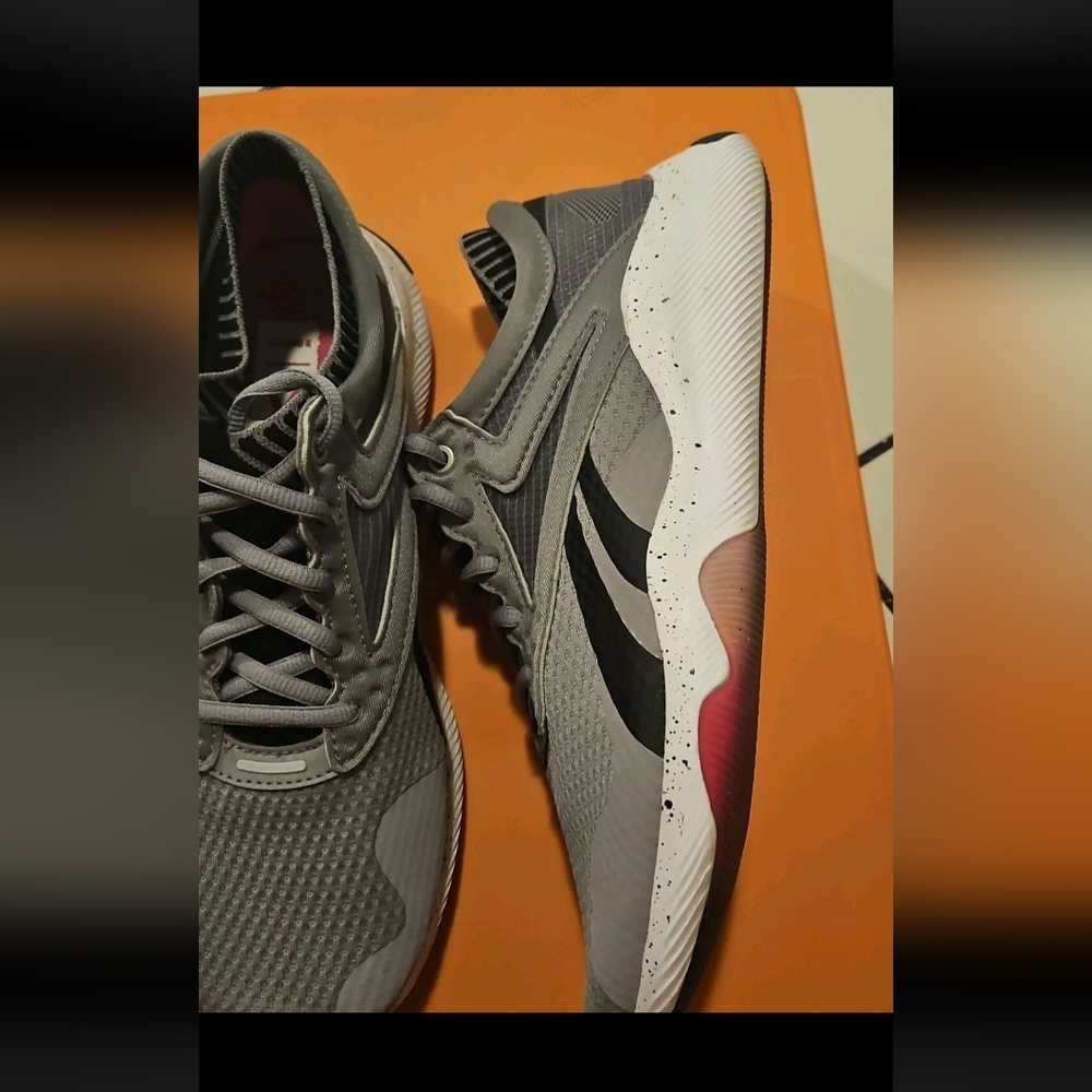 Reebok FV6636 Women Shoes Gray And Black Size 7.5 Sport Casual Shoes
